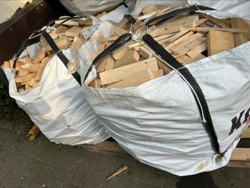 Mooie big bag met hout beschikbaar voor biedingen