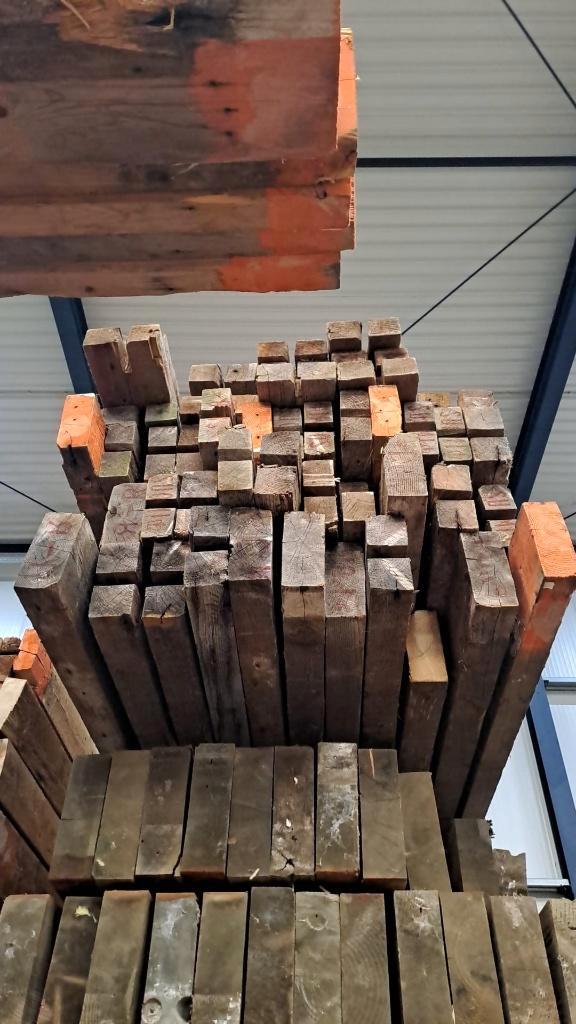 Balken 18 x 6 - 7,5  48 st 3,60m 29 st 4m alles of los, Tuin en Terras, Palen, Balken en Planken, Gebruikt, Balken, 250 cm of meer