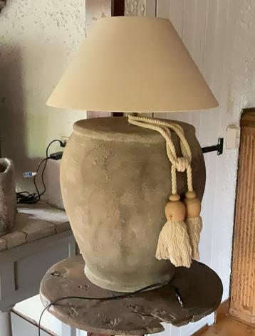 Landelijke grote kruiklamd 48 cm hoog beschikbaar voor biedingen