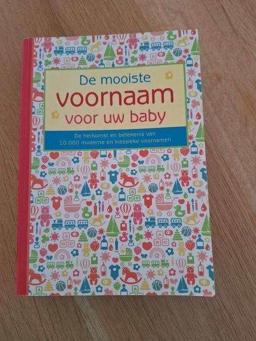 de mooiste voornaam voor uw baby, Boeken, Zwangerschap en Opvoeding, Zo goed als nieuw, Opvoeding tot 6 jaar, Ophalen of Verzenden