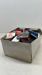 Een volle doos Cassettebandjes.  Ongeveer 100 stuks., Overige genres, Met bewaardoos, rek of koffer, Gebruikt, 26 bandjes of meer