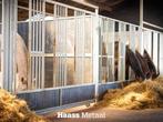 Voerwand | Groepshuisvesting | Schuifdeur | Voerplek | 13, Stalling, 4 paarden of pony's of meer