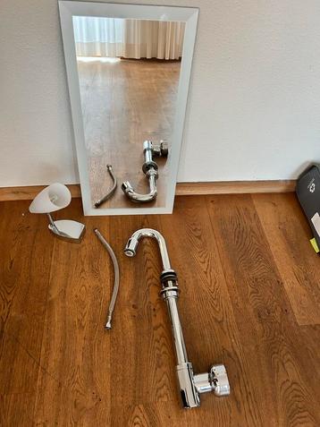 Diverse Toilet Accessoires beschikbaar voor biedingen