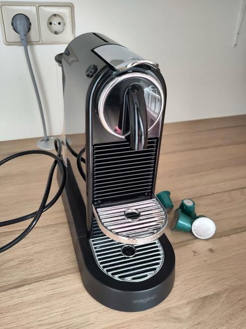 Nespresso Magimix, Witgoed en Apparatuur, Koffiezetapparaten, Gebruikt, Koffiepads en cups, Espresso apparaat, Afneembaar waterreservoir