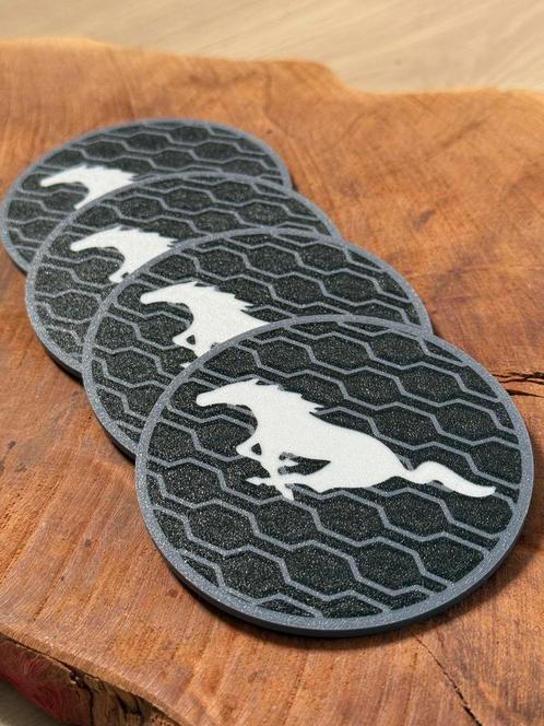 Ford Mustang logo onderzetters, Mustang pony, Huis en Inrichting, Woonaccessoires | Onderzetters, Nieuw, Glas of Kopje, Ophalen of Verzenden