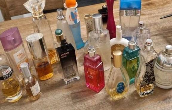 Vintage parfum verzameling lot 2, Verzamelen, Parfumverzamelingen, Zo goed als nieuw, Parfumfles, Ophalen of Verzenden