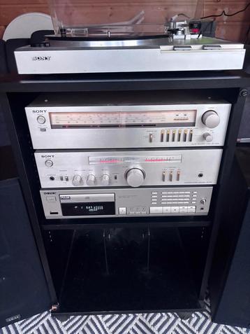 Zeer mooie vintage sony stereo toren beschikbaar voor biedingen