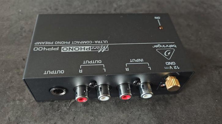 Phono voorversterker Behringer PP400, Audio, Tv en Foto, Audiokabels en Televisiekabels, Nieuw, Overige kabels, Minder dan 2 meter