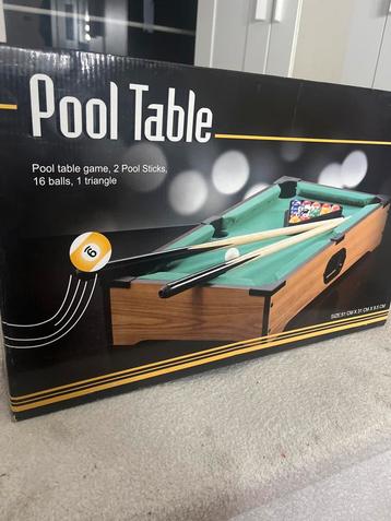 Kleine Pooltafel - Compleet & Goede Staat beschikbaar voor biedingen