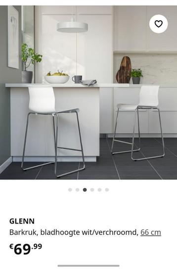 Stapelbaar barkruk x2 beschikbaar voor biedingen
