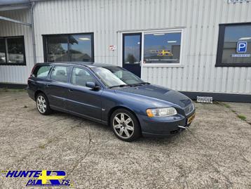 Volvo V70 2.4D Momentum Kleurcode 466 beschikbaar voor biedingen