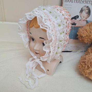 Brocante Hand gehaakt Katoen Poppen muts NIEUW  beschikbaar voor biedingen