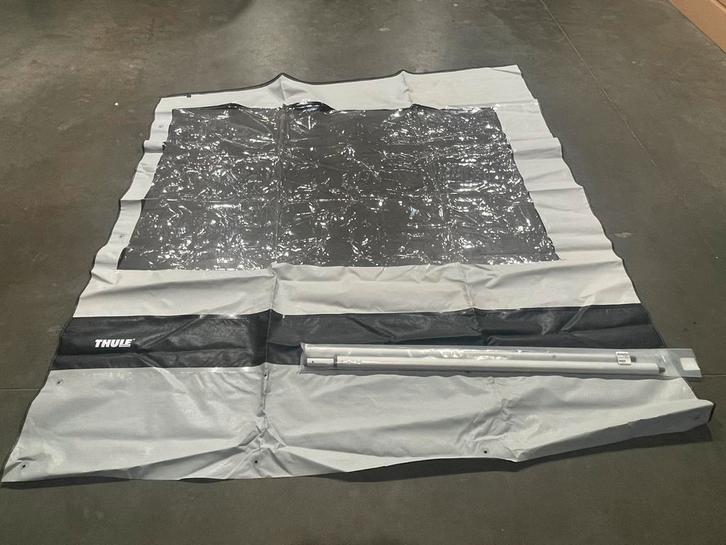 Thule Rain Blocker Side G2 zijwand 250 L, Caravans en Kamperen, Caravan accessoires, Zo goed als nieuw, Ophalen of Verzenden