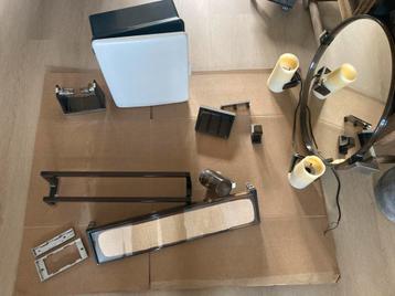 Vintage badkamer/toilet accessoires jaren 60 beschikbaar voor biedingen