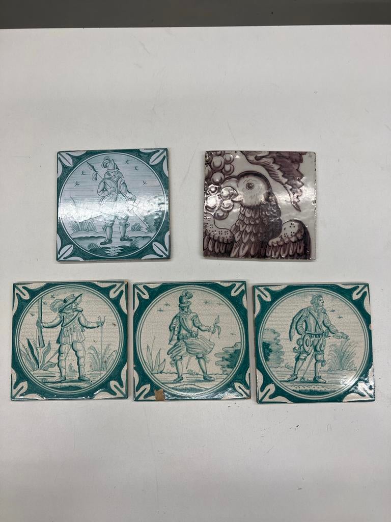 Oude tegels met figuren, Antiek en Kunst, Antiek | Wandborden en Tegels, Ophalen