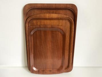 Vintage dienbladen plywood teak trays beschikbaar voor biedingen
