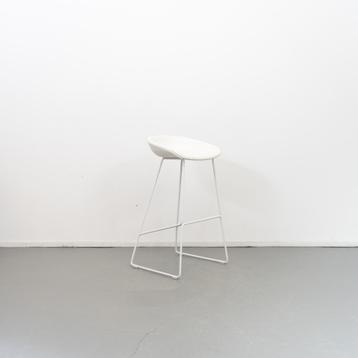 6 Hay about a Stool AAS38 Wit Leer beschikbaar voor biedingen