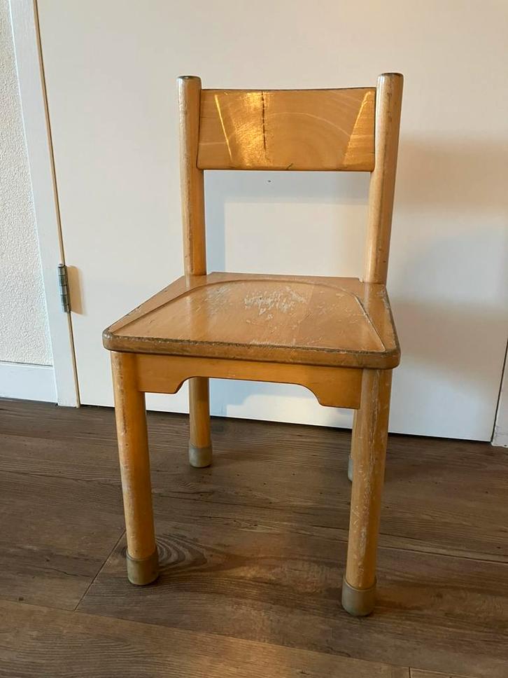Vintage Schilte houten stoeltje, Kinderen en Baby's, Kinderkamer | Tafels en Stoelen, Gebruikt, Stoel(en), Ophalen