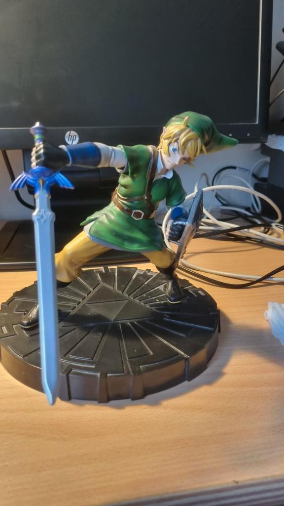 Skyward Sword Link Statue - Zelda Collectible, Verzamelen, Poppetjes en Figuurtjes, Gebruikt, Ophalen of Verzenden