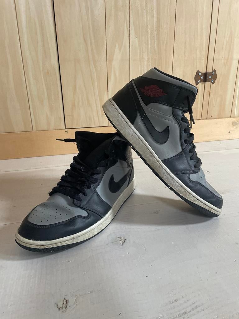 Jordan 1 Mid Shadow, Zwart, Ophalen of Verzenden, Sneakers of Gympen, Gedragen