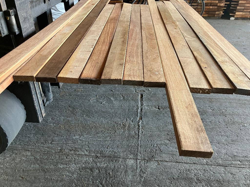 Hardhout-planken-terrasdelen-steigerdelen-vlonderdelen-27x88