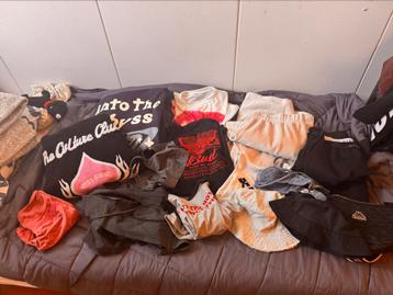 Kledingpakket maat L met nieuwe kleding beschikbaar voor biedingen