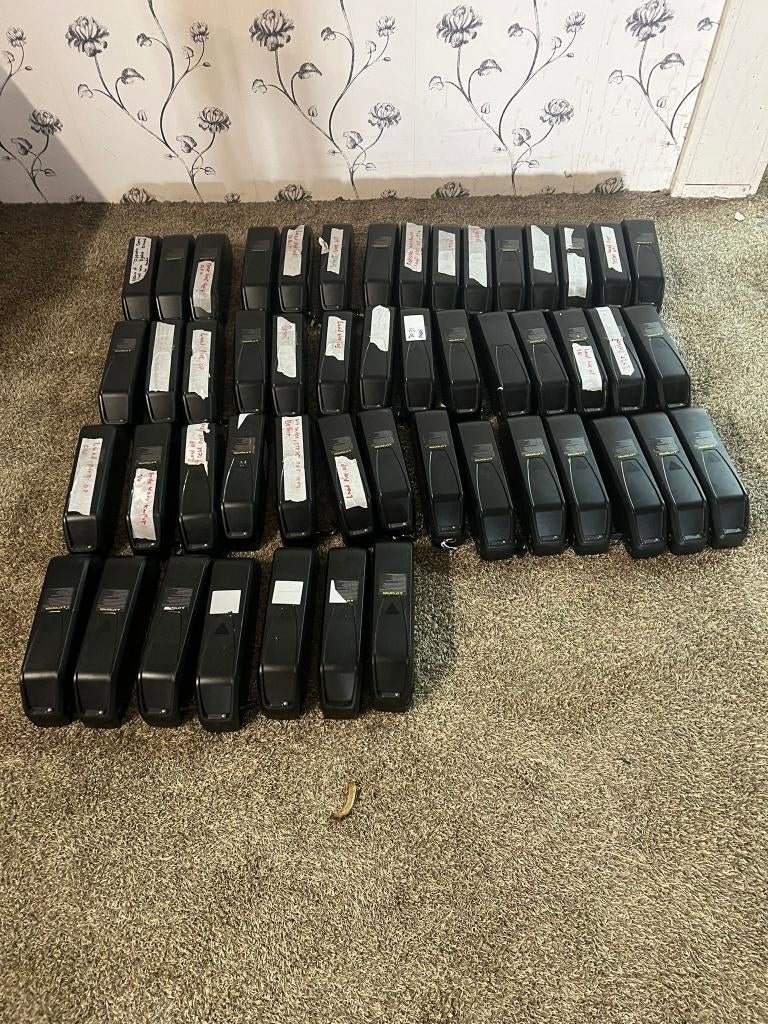 grote partij defechte v8 accus, Audio, Tv en Foto, Ophalen, Niet werkend