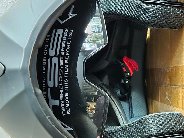 Integraalhelm dayu, Motoren, Kleding | Motorhelmen, Integraalhelm, M, Overige merken, Nieuw zonder kaartje, Ophalen of Verzenden