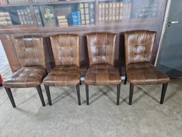 4 lederen stoelen  beschikbaar voor biedingen