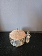 Zilverkleurig miniatuur hollands meisje speldenkussen vintig, Ophalen of Verzenden, Zo goed als nieuw, Mens