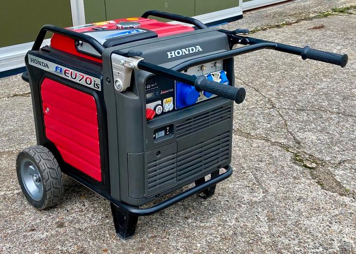 Weinig gebruikt Honda 7kva inverter benzine aggregaat., Doe-het-zelf en Verbouw, Aggregaten, Zo goed als nieuw, Benzine, Minder dan 5 kVA