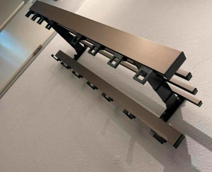 Stijlvolle bronzen kapstok met hangers en haakjes., Huis en Inrichting, Woonaccessoires | Kapstokken, Gebruikt, Wandkapstok, Minder dan 100 cm