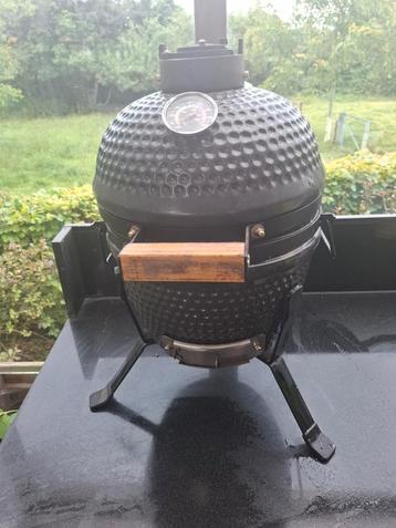 Kamado bbq tafelmodel  beschikbaar voor biedingen