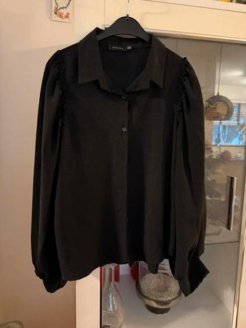 Zwarte blouse met pofmouwen - pescara XXL beschikbaar voor biedingen