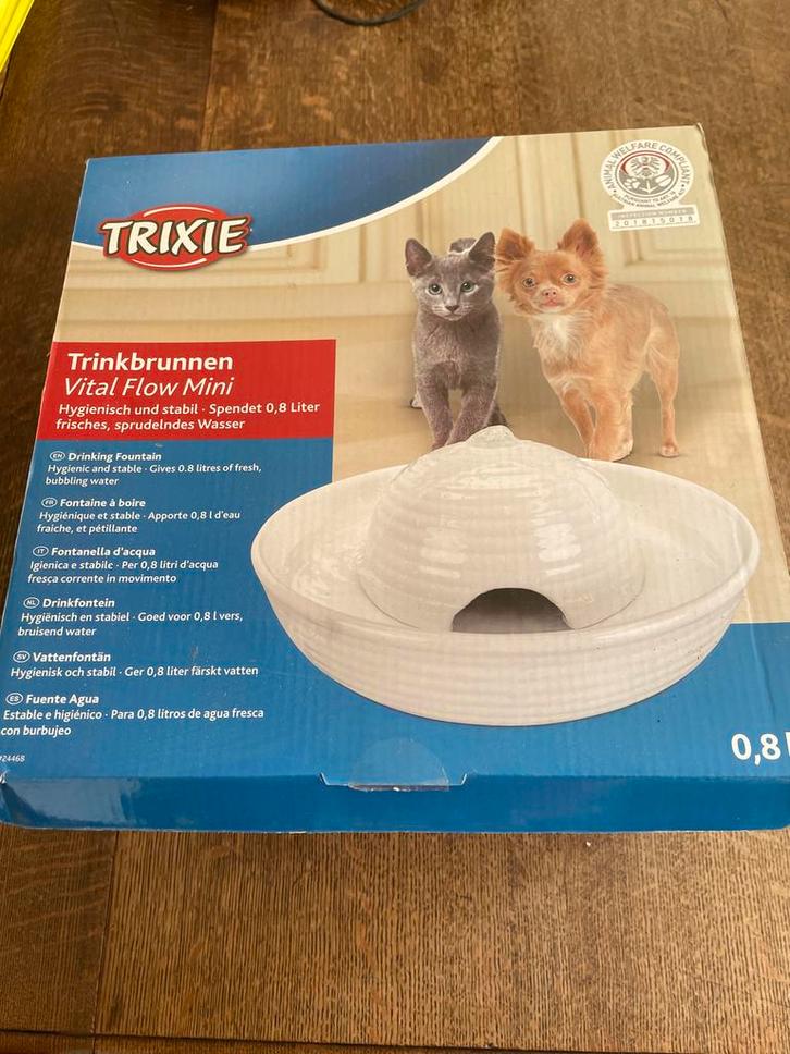 Mini keramische drinkfontein voor katten, Dieren en Toebehoren, Hondenvoerbakken en Drinkbakken, Zo goed als nieuw, Ophalen