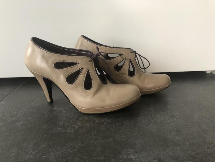 Mezura pumps, maat 39, Kleding | Dames, Schoenen, Gedragen, Pumps, Overige kleuren, Verzenden
