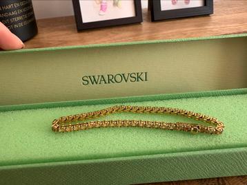 Swarovski armband beschikbaar voor biedingen