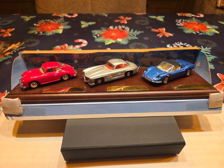 Dinky Toys Autoset Porsche, Mercedes, Ferrari 1:43, Hobby en Vrije tijd, Modelauto's | 1:43, Gebruikt, Auto, Overige merken, Ophalen of Verzenden