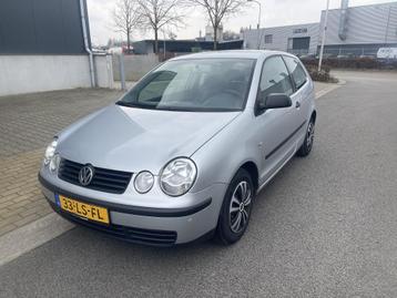 Volkswagen Polo 1.2-12V, Airco, Car play met navigatie, trek beschikbaar voor biedingen