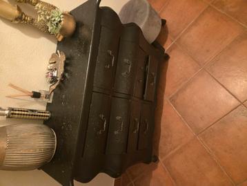 Dressoir beschikbaar voor biedingen