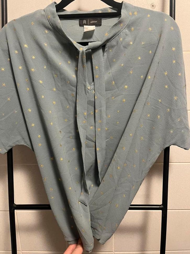 Tops en jeans, Kleding | Dames, Tops, Zo goed als nieuw, Maat 38/40 (M), Grijs, Zonder mouw, Ophalen of Verzenden