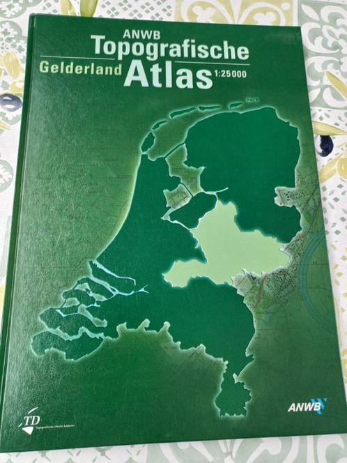 Grote Topografische atlas Gelderland 1:25000 ANWB uit 2004, Boeken, Atlassen en Landkaarten, Zo goed als nieuw, Overige atlassen