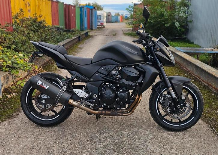 Kawasaki Z750 BlackOnBlack💢, Motoren, Motoren | Kawasaki, Bedrijf, Naked bike, meer dan 35 kW, 4 cilinders, Motorrijbewijs A