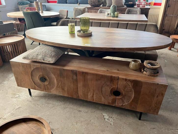 Magazijn leegverkoop tv meubel carved mangohout metaal zwart, Huis en Inrichting, Woonaccessoires | Overige, Nieuw, Ophalen of Verzenden