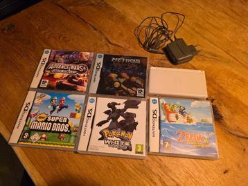 Nintendo DS Lite + 5 games o.a. Pokemon white en zelda PH beschikbaar voor biedingen