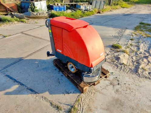 Hako B 656 S schrobmachine, 1,5 jaar geleden werkend gekocht, Doe-het-zelf en Verbouw, Reinigingsmachines, Gebruikt, Schrobmachine