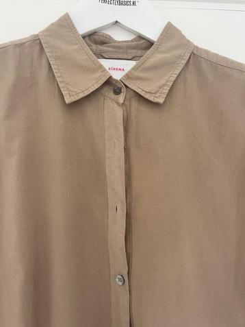 Super gave blouse Xirena  beschikbaar voor biedingen