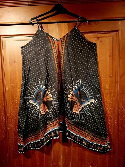 zwarte jurk vlinders a-lijn 46/48, Kleding | Dames, Grote Maten, Jurk, Ophalen of Verzenden