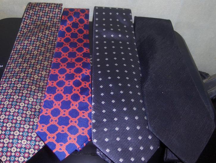 Vier Stropdassen-3 van 100% Zijde, de Zwarte is van Trevira., Kleding | Heren, Stropdassen, Zo goed als nieuw, Overige kleuren