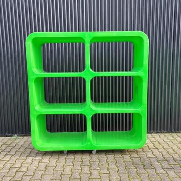 Kiss the Future Storage Unit | Marc Newson | Zeldzaam beschikbaar voor biedingen